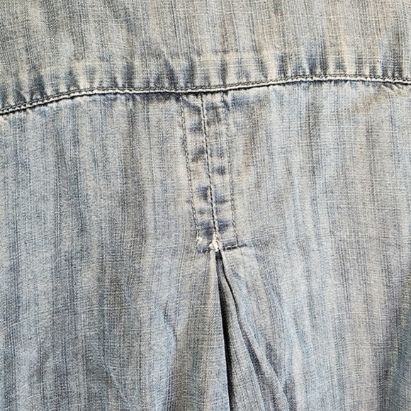 ANTHRO Cloth & Stone Chambray Bell Sleeve Top XS - Picture 6 of 8